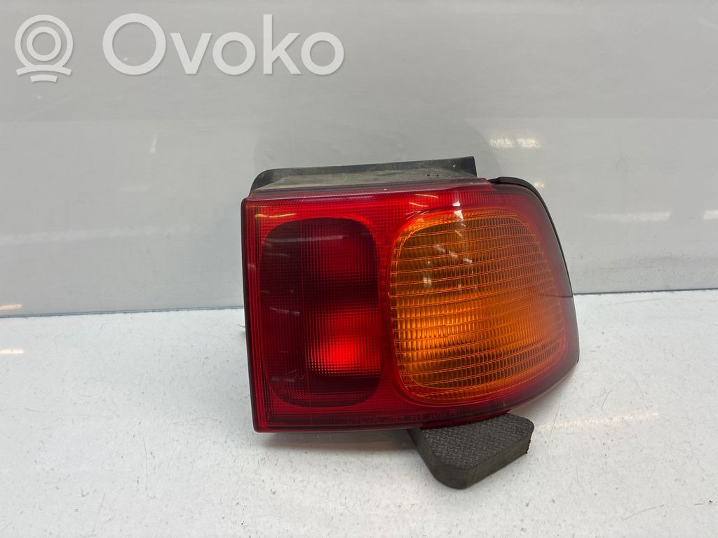 Lampa tylna   8155044020