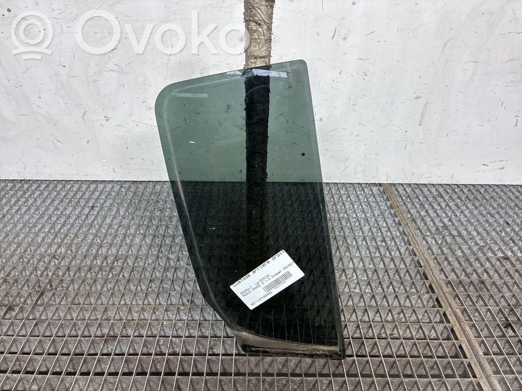 Renault Modus Ventanilla de ventilación de la puerta trasera 