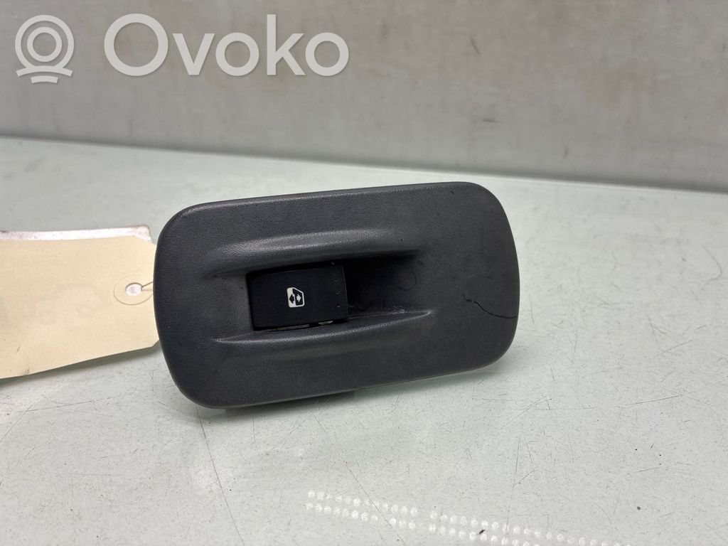 Opel Vivaro Interruptor del elevalunas eléctrico 