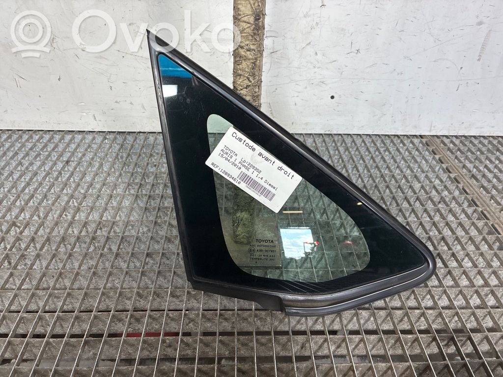 Toyota Auris 150 Geam triunghi față 