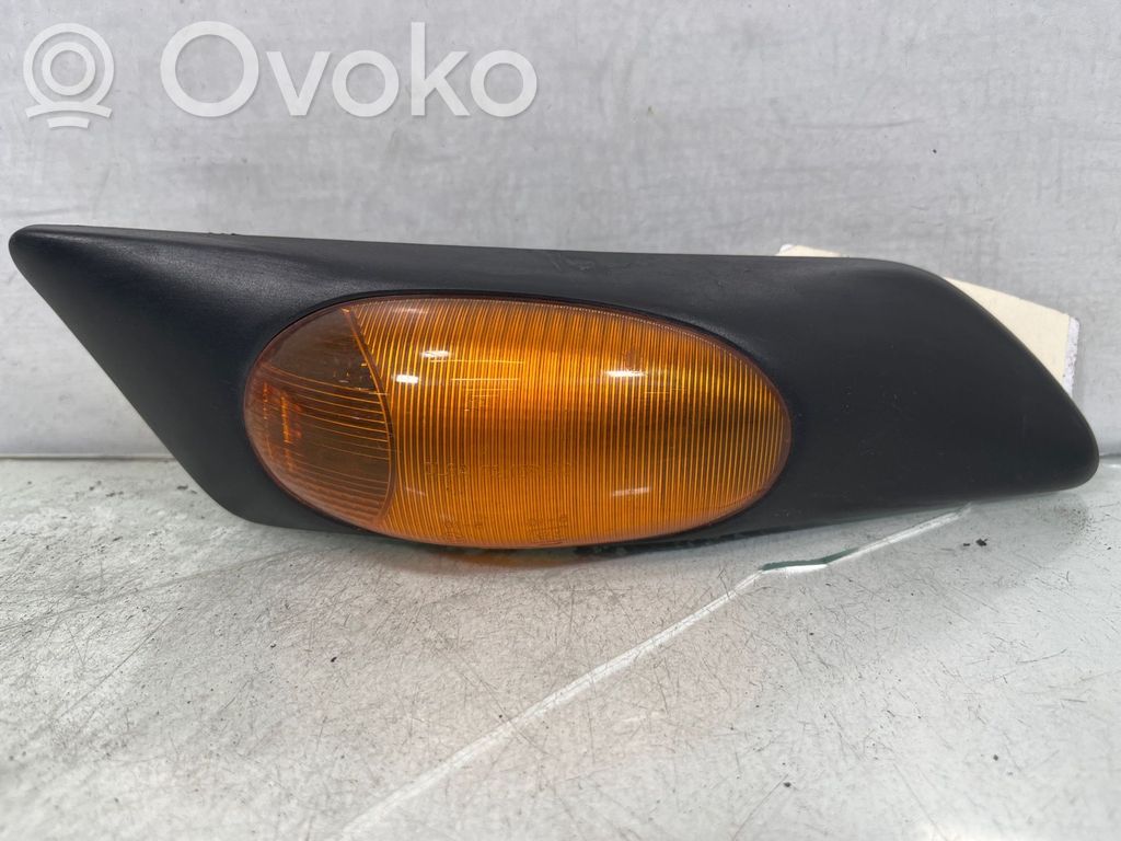 Iveco Daily 3rd gen Kierunkowskaz przedni 