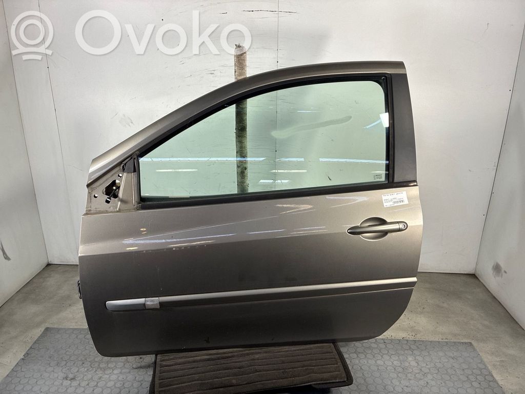 Renault Clio III Portiera anteriore 