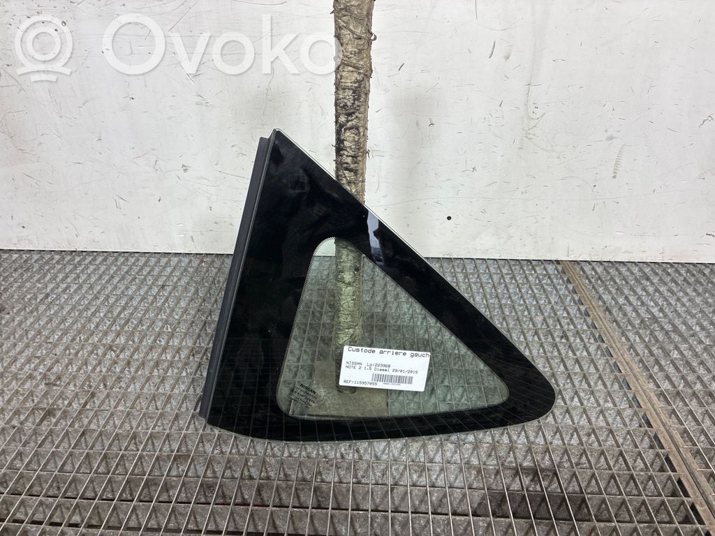 Nissan Note (E12) Finestrino laterale posteriore 