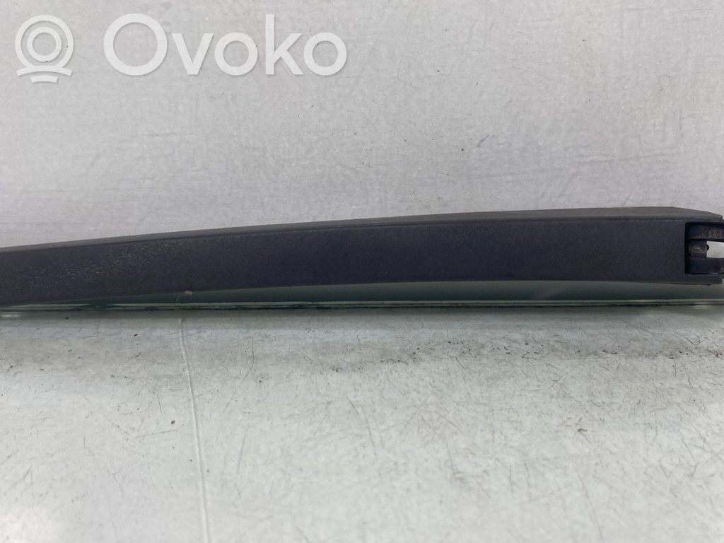 Volkswagen Touran I Rear wiper blade arm 