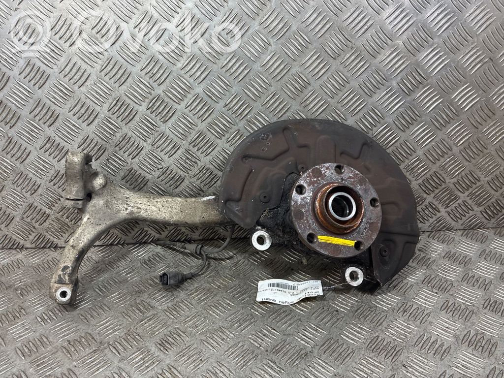 Audi A4 S4 B6 8E 8H Fusée d'essieu de moyeu de la roue avant