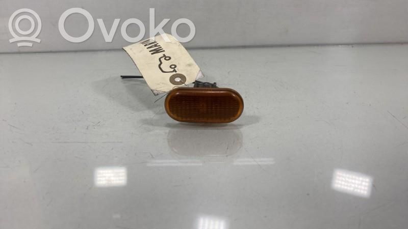 Renault Clio II Indicatore di direzione anteriore