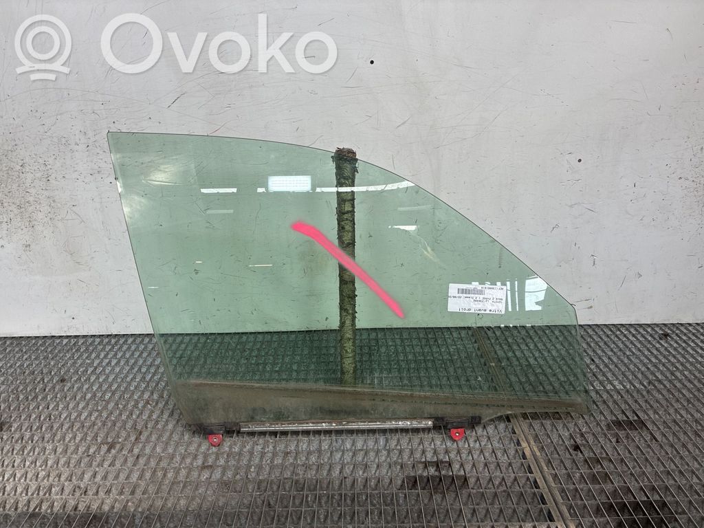 Toyota RAV 4 (XA20) Szyba drzwi przednich 