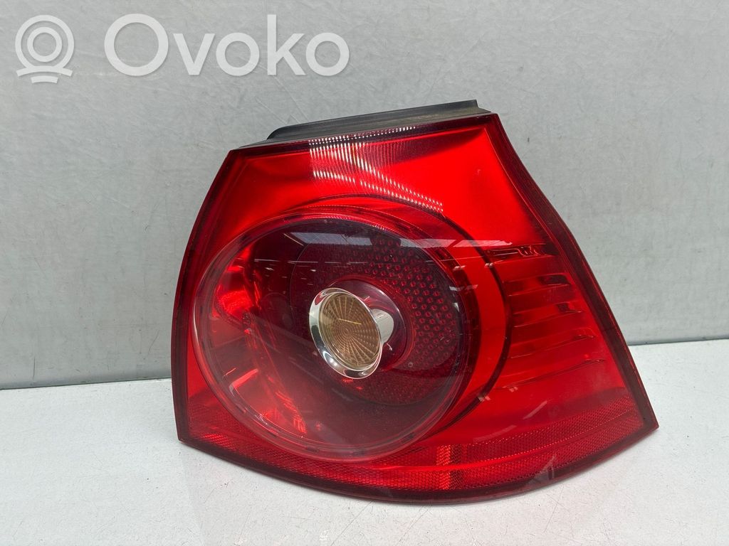 Volkswagen Golf V Lampă spate în caroserie 