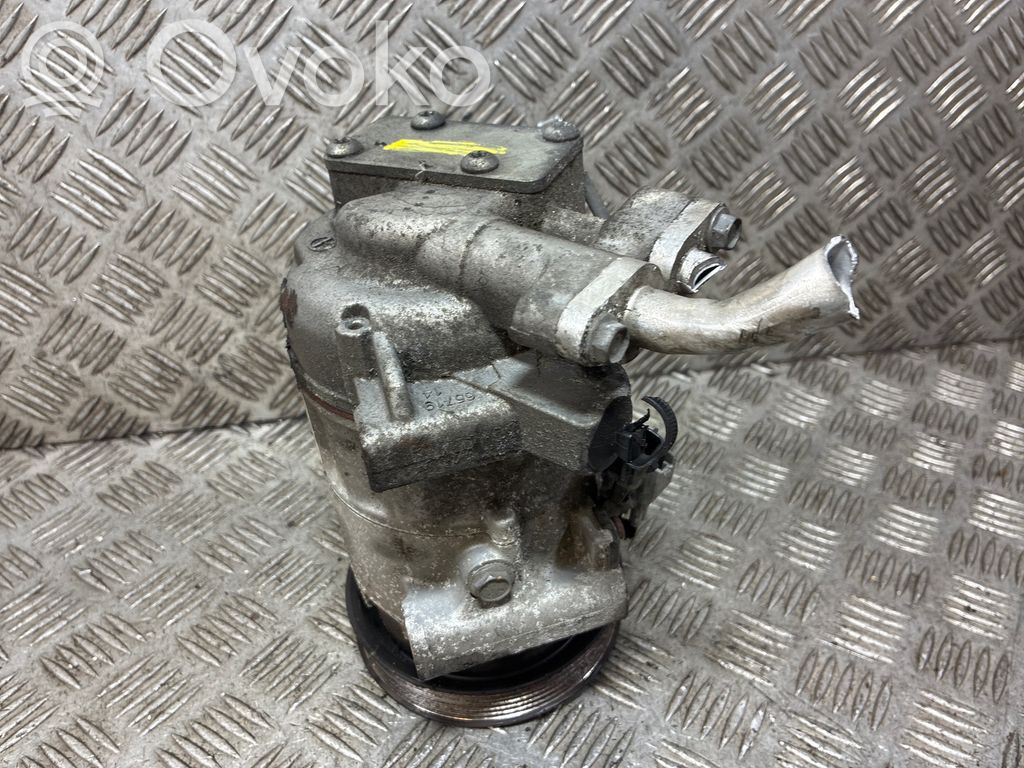 Renault Clio IV Klimakompressor Pumpe 