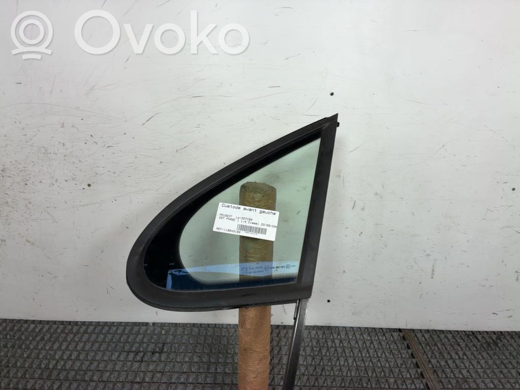 Peugeot 207 Fenêtre latérale avant / vitre triangulaire (4 portes) 