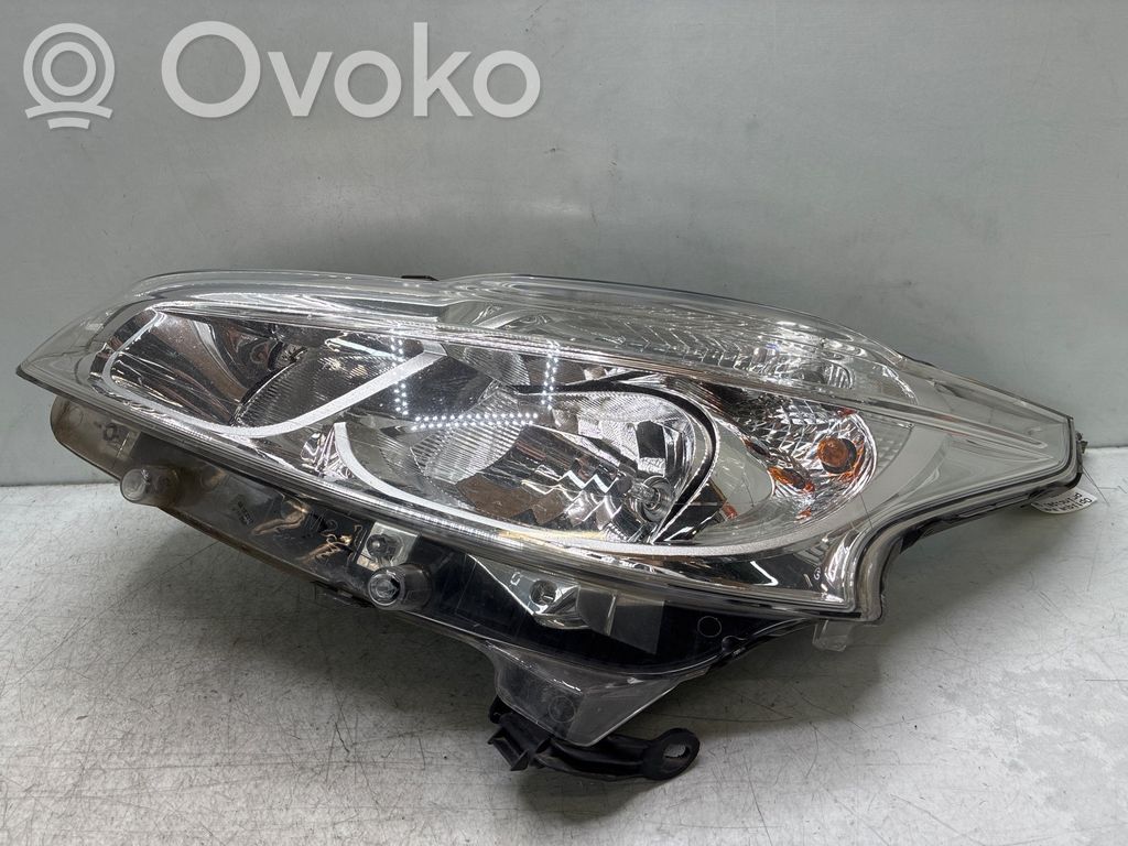 Peugeot 208 I Phare frontale 