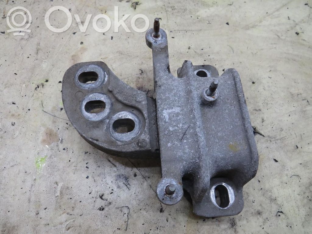 Ford Fiesta Halterung Lager Getriebe 
