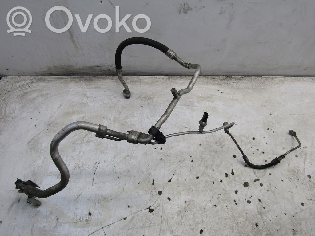Skoda Octavia Mk3 (5E) Moottorin vesijäähdytyksen putki/letku 