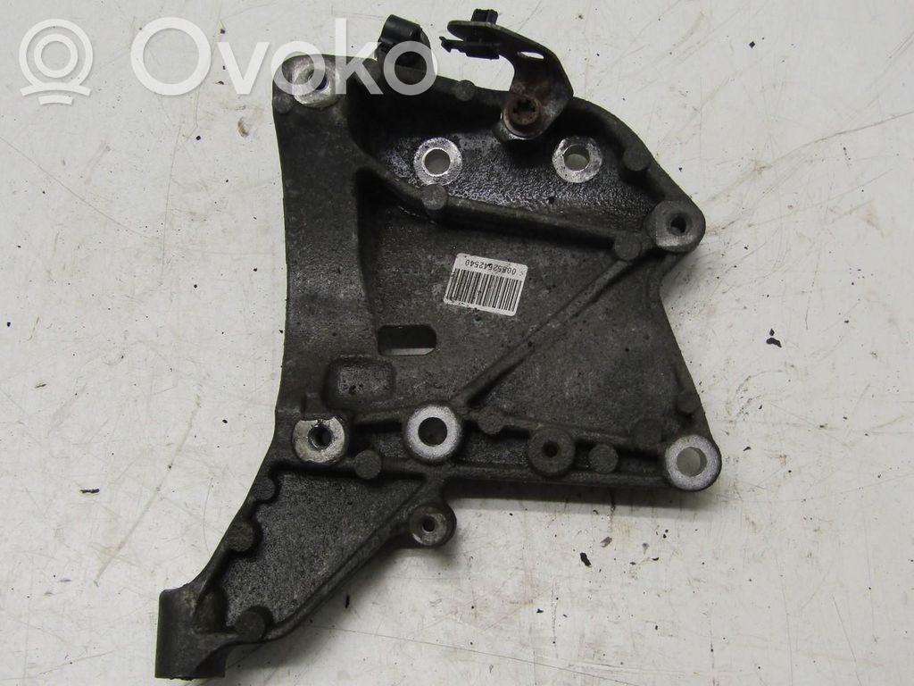 Fiat 500X Engine mount bracket 