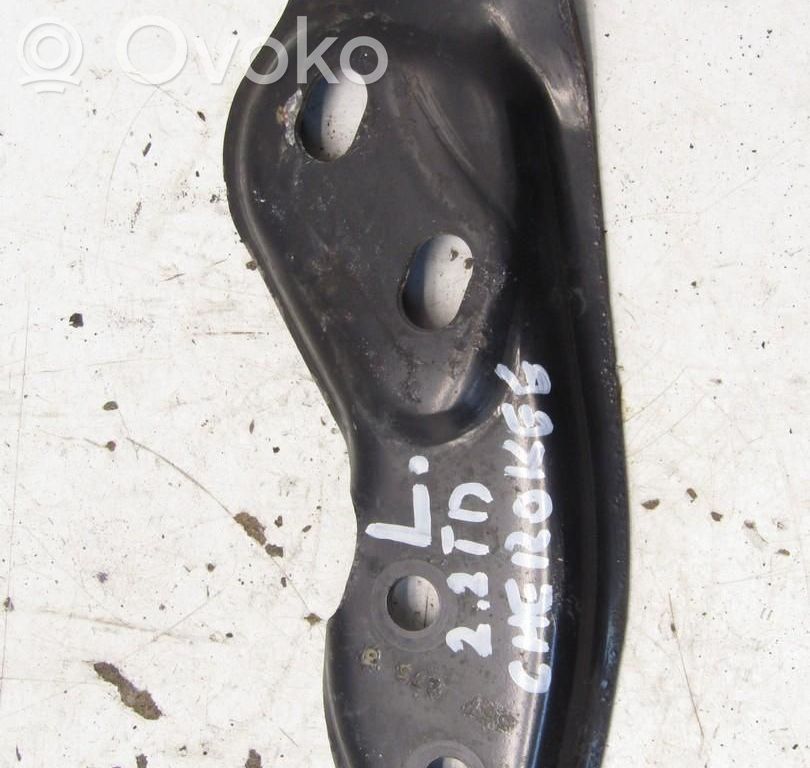 Radiator mount bracket   3672753,3672753