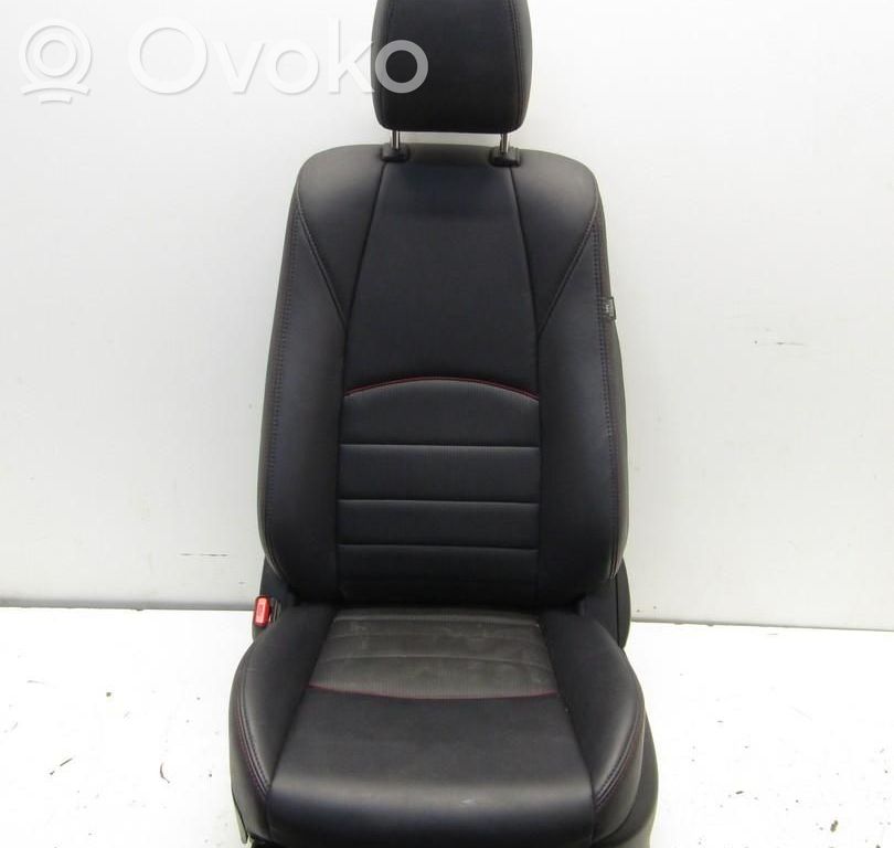 Mazda CX-3 Kuljettajan istuin 