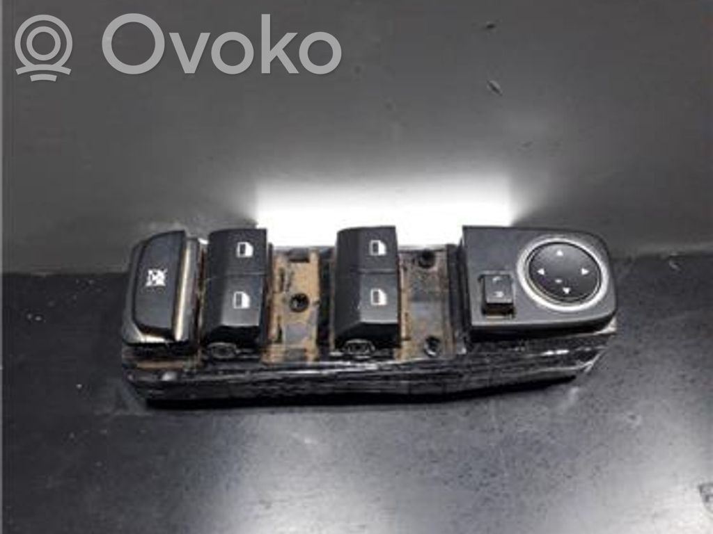 KIA Pro Cee'd III Electric window control switch 