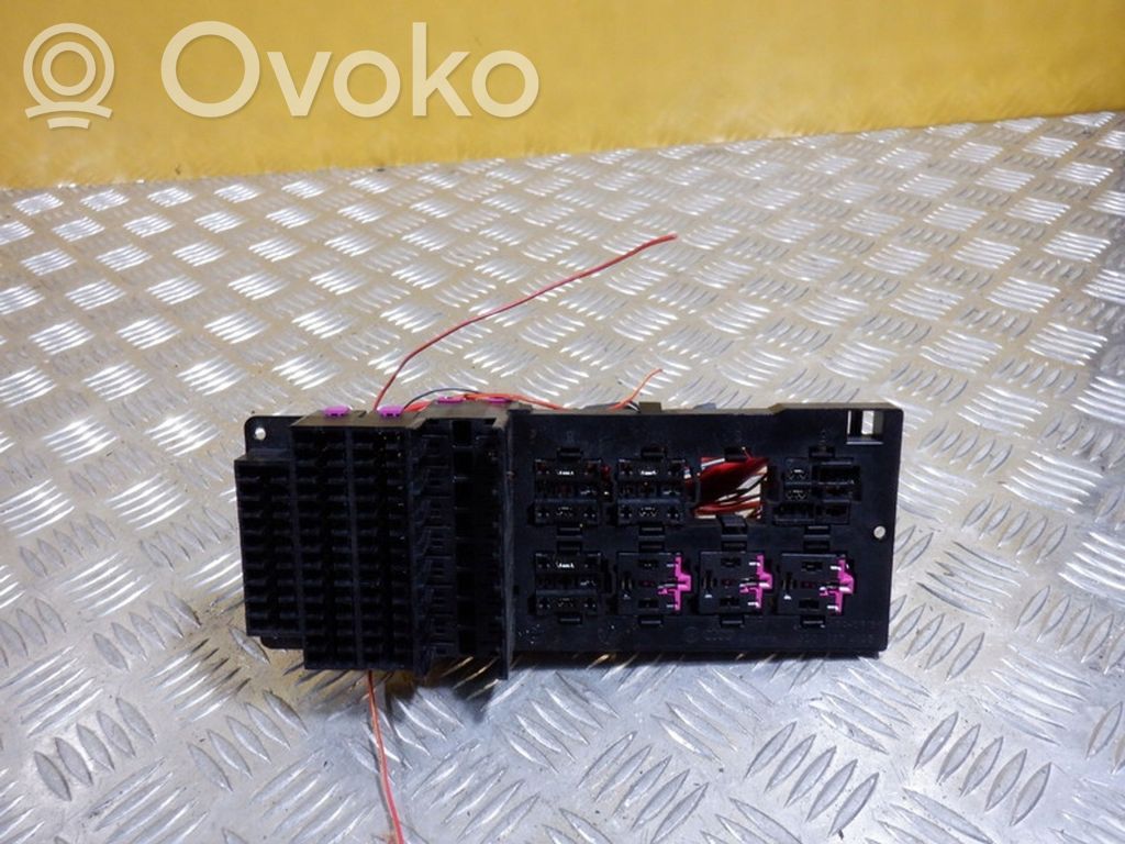 Volkswagen Phaeton Fuse module 