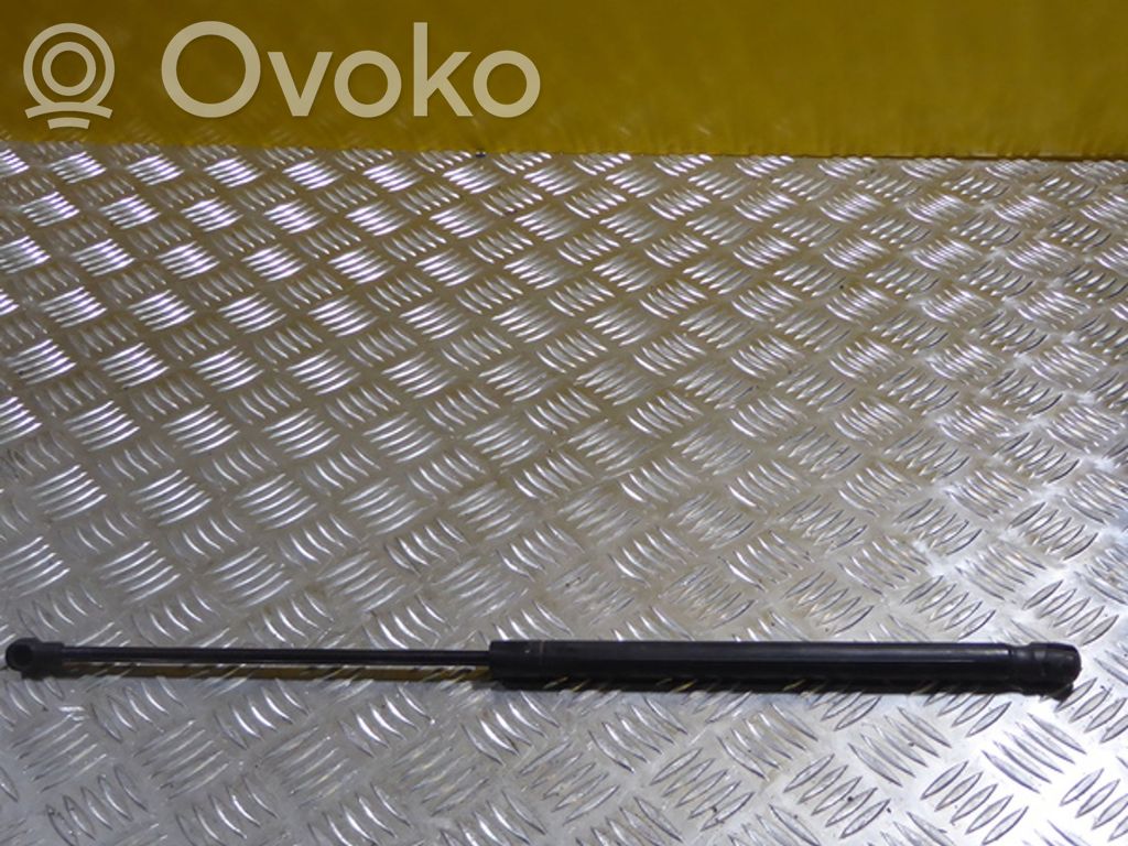 Volkswagen Golf IV Siłownik maski przedniej 
