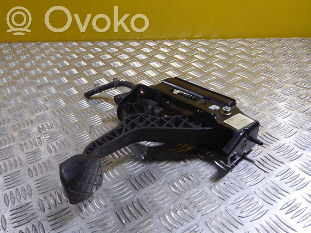 Volkswagen Golf IV Pedal de embrague 