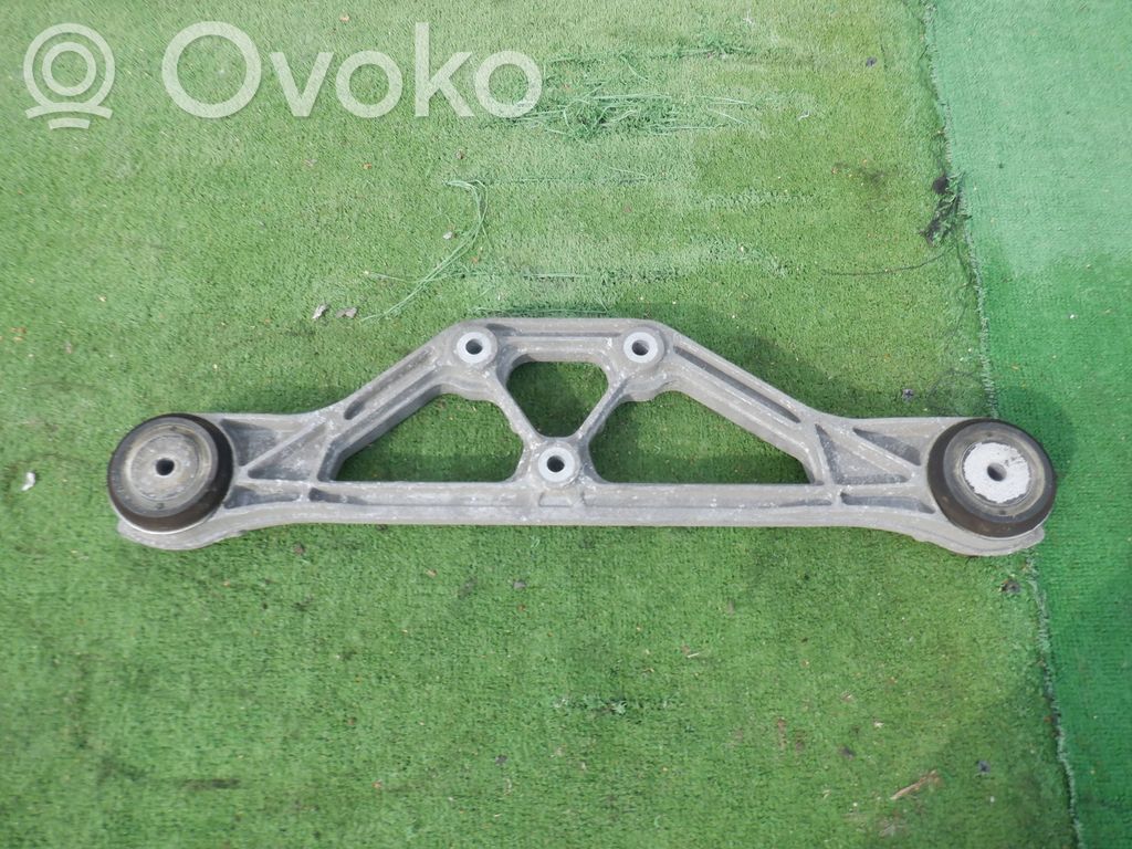 Volkswagen Phaeton Rear differential/diff mount bracket 