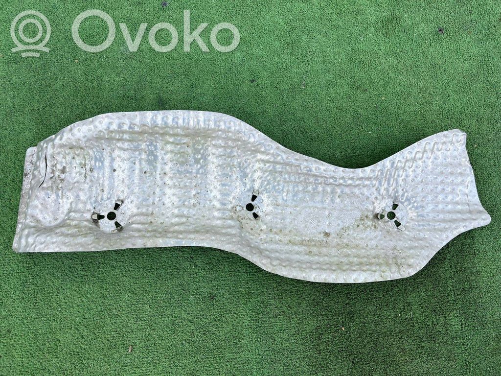 Volkswagen Amarok Exhaust heat shield 