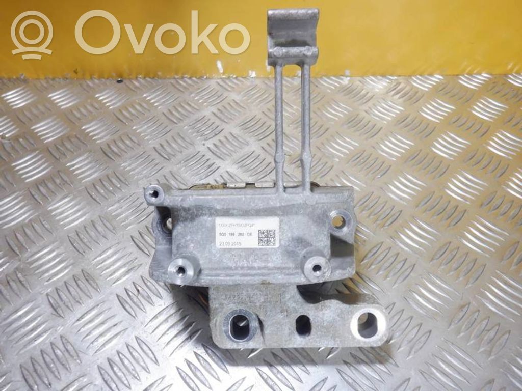Engine mount bracket   5Q0199262DE,23092015