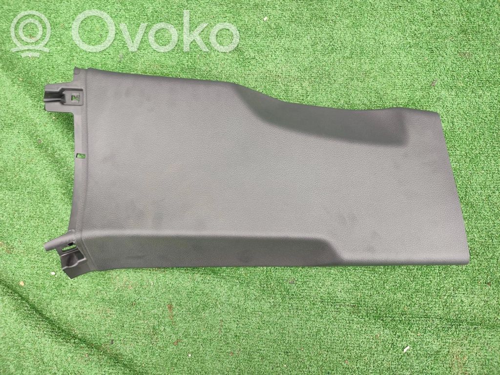 Audi e-tron Osłona dolna słupka / B 