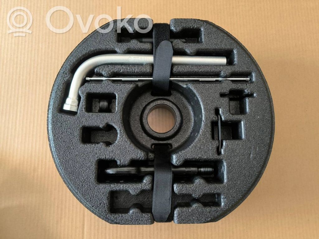 Audi A3 S3 8V Tool box 