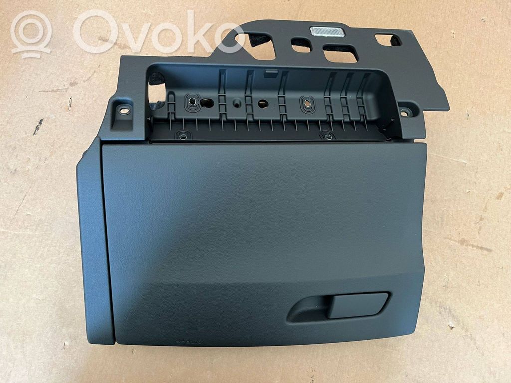 Audi A4 S4 B9 8W Schowek deski rozdzielczej 