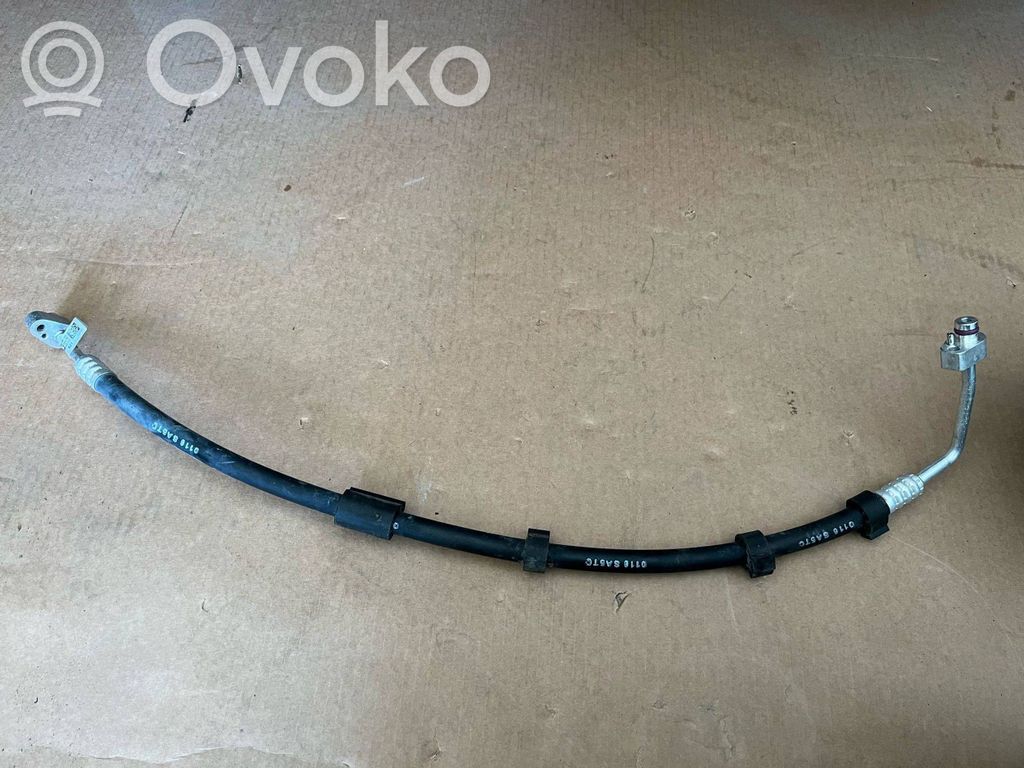 Audi A4 S4 B9 Ilmastointilaitteen putki (A/C) 
