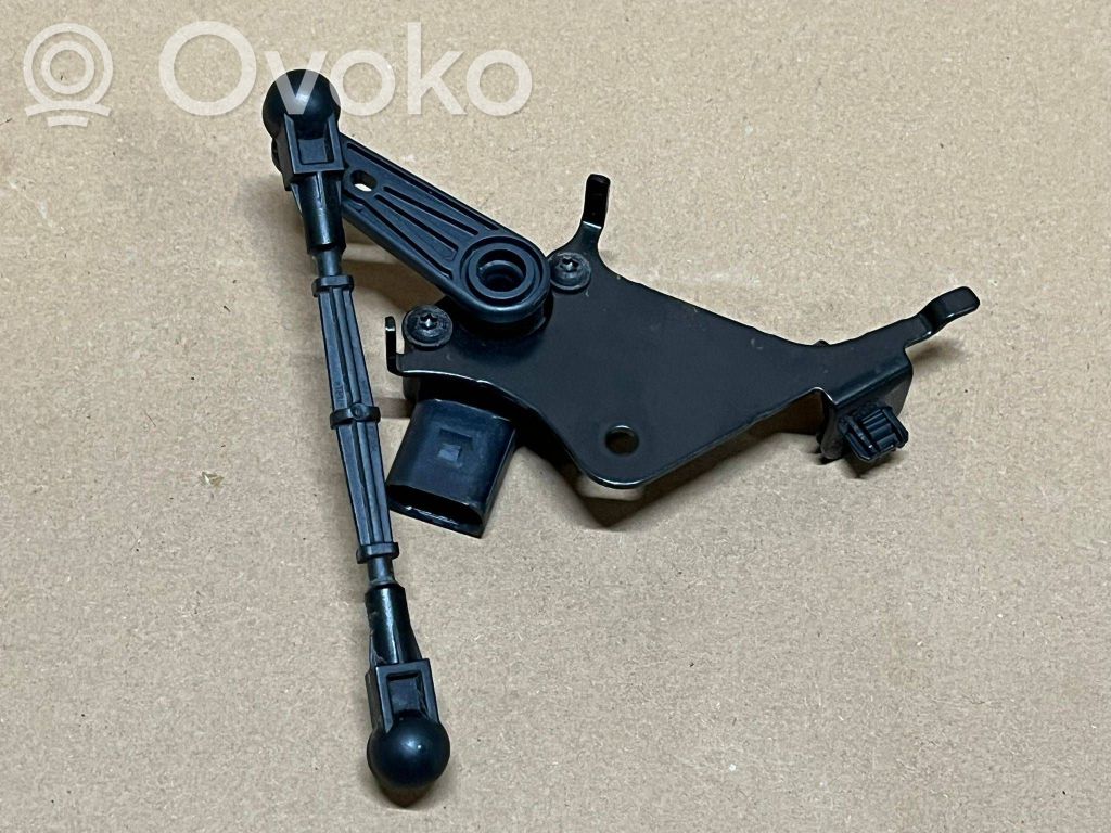 Audi e-tron Rear air suspension level height sensor 