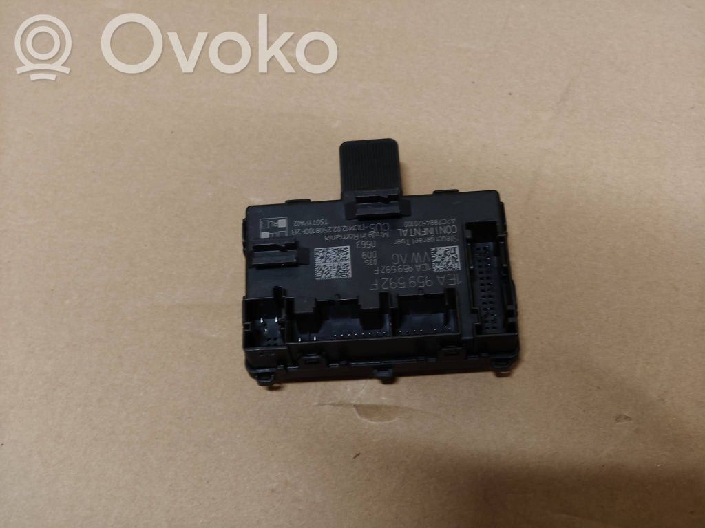 Volkswagen ID. Buzz Oven ohjainlaite/moduuli 
