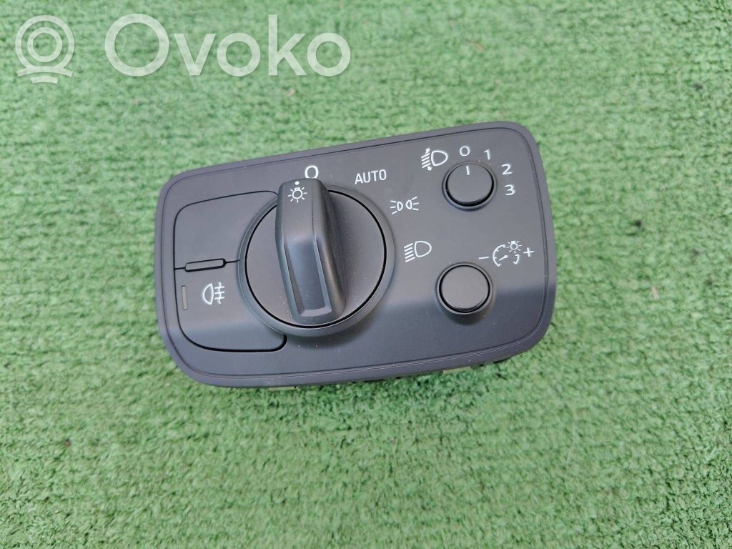 Audi Q2 - Light switch 