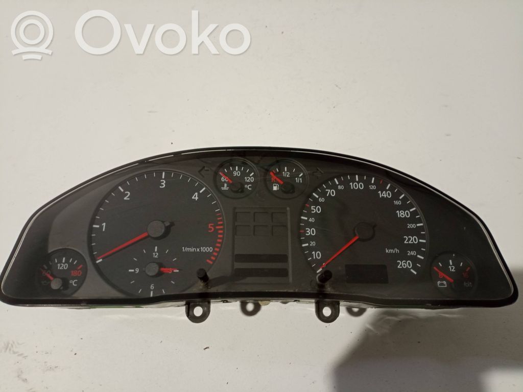 Audi A6 S6 C5 4B Nopeusmittari (mittaristo) 