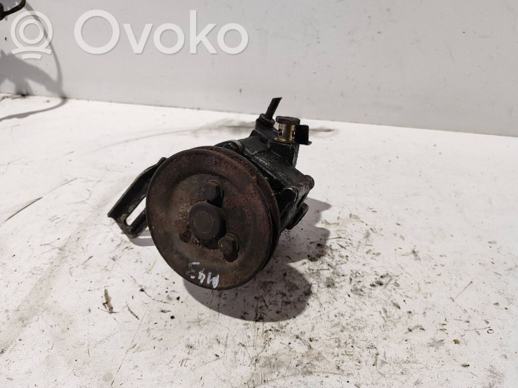 BMW 3 E36 Stūres pastiprinātāja sūknis 