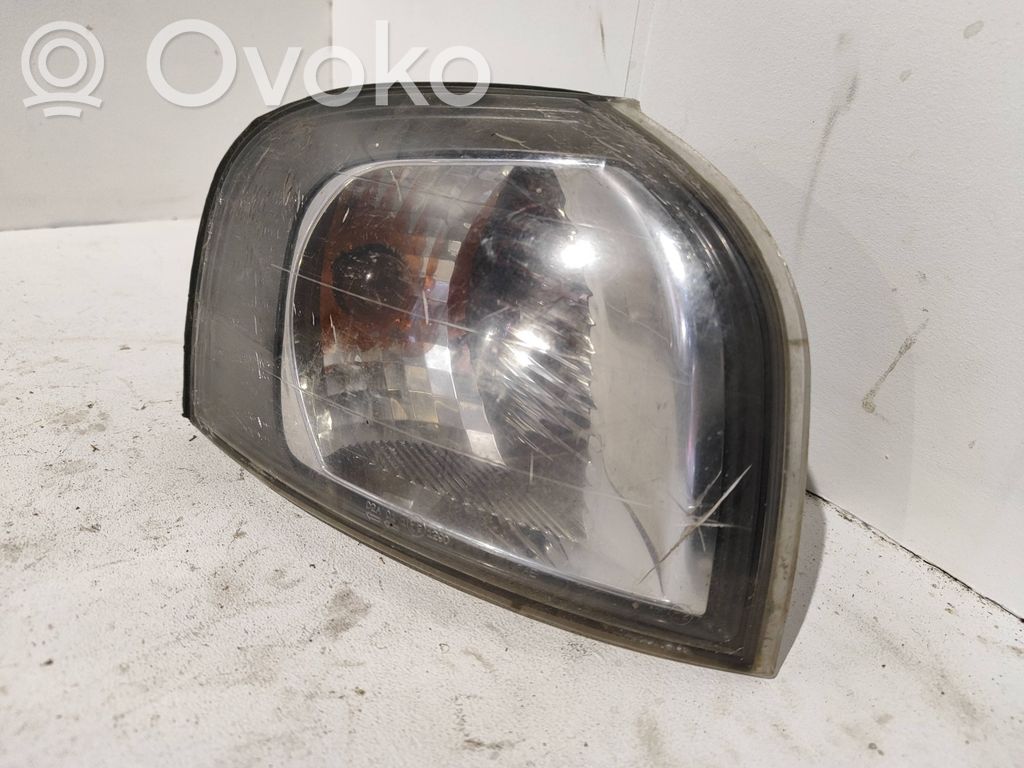 Frontblinker   88204387