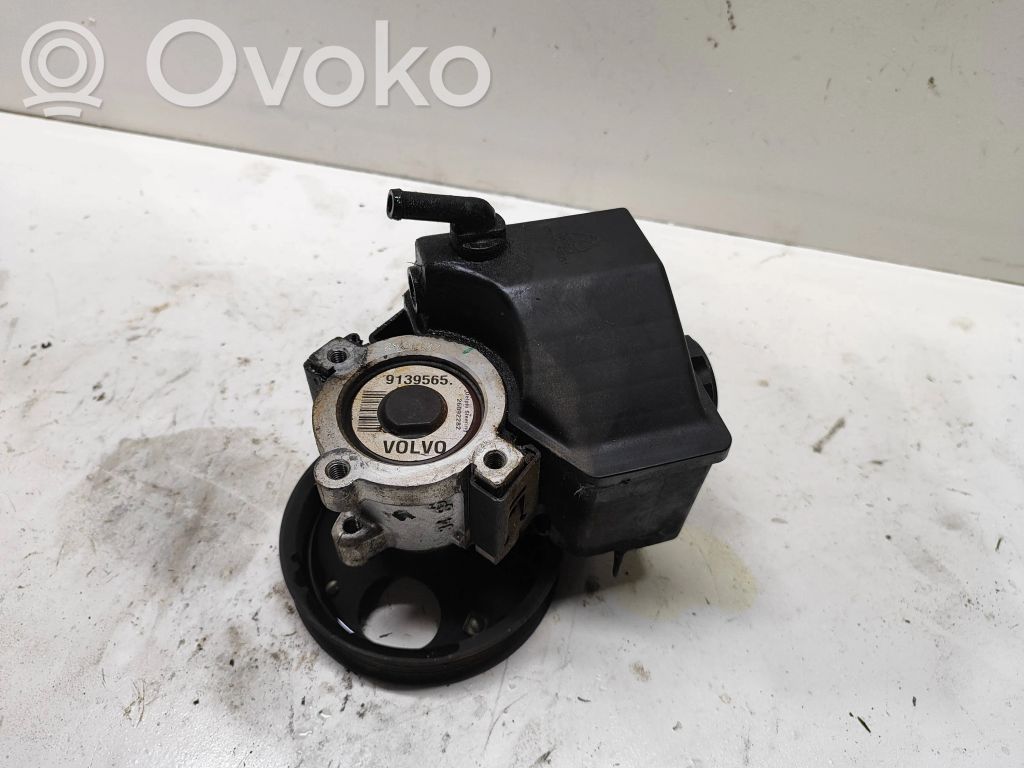 Volvo S80 Vairo stiprintuvo siurblys 