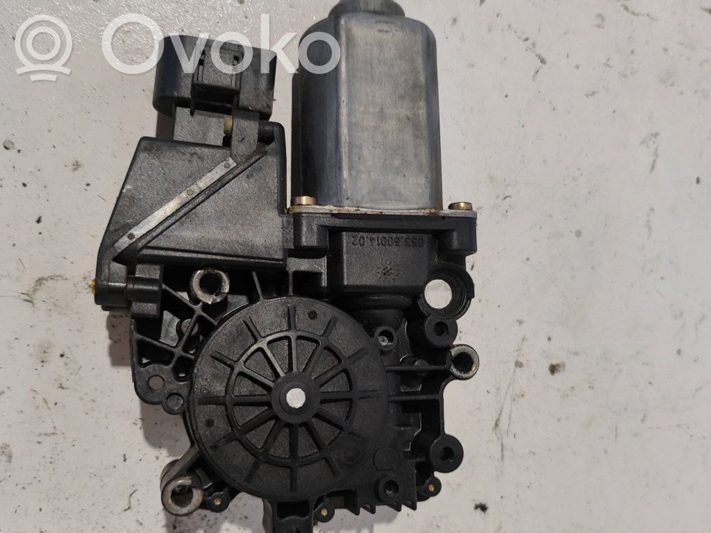 Audi A4 S4 B5 8D Silniczek podnośnika szyby drzwi 
