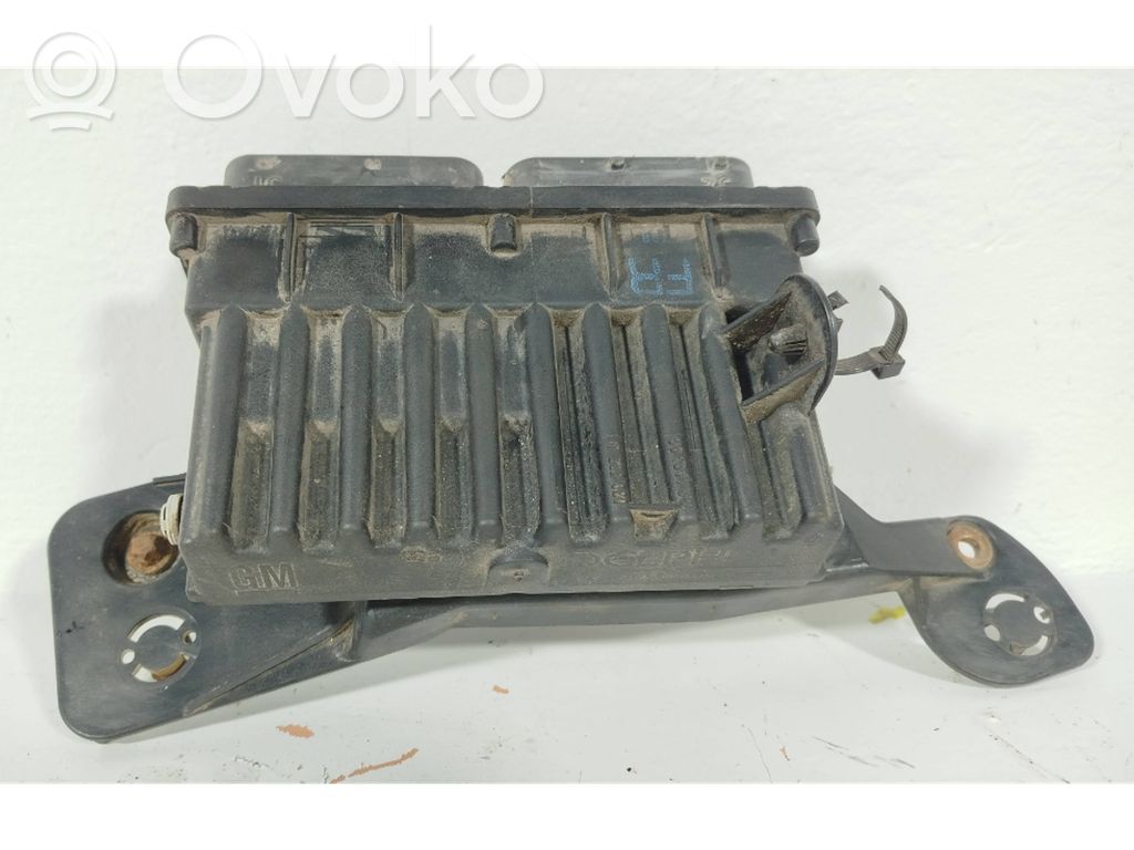 Opel Astra G Coolant fan relay 