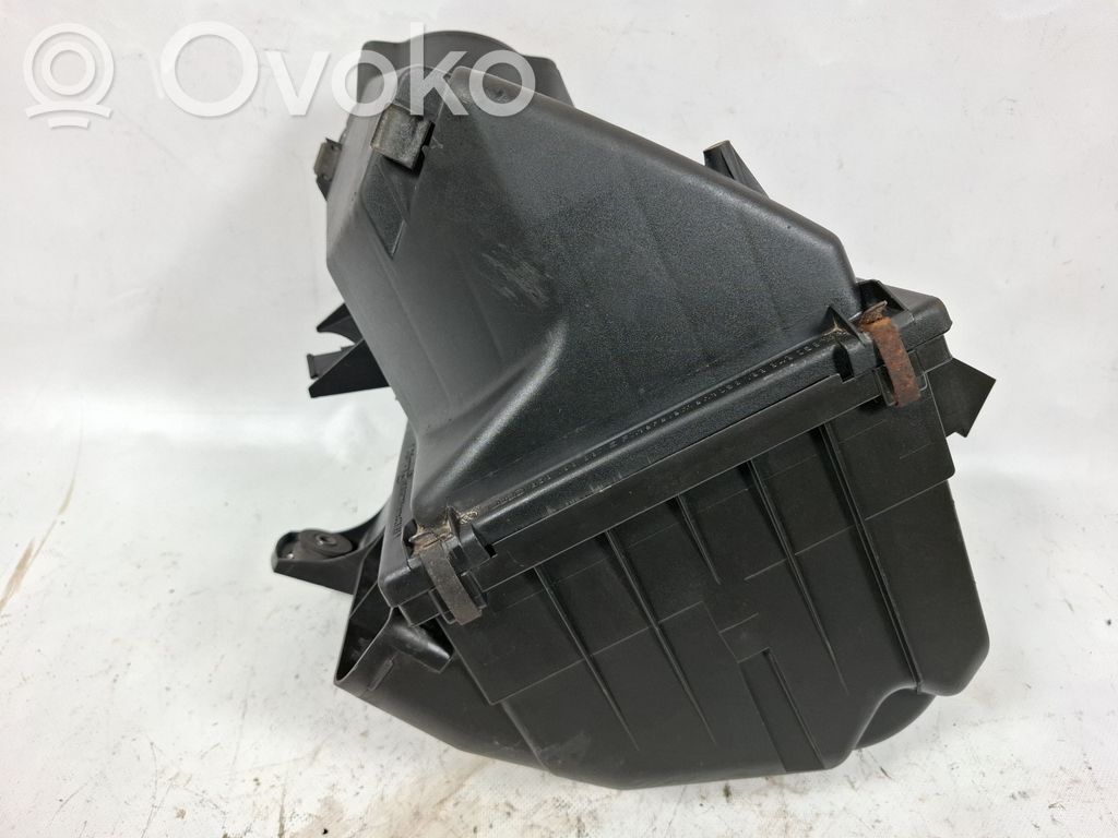 Volkswagen PASSAT B5 Obudowa filtra powietrza 