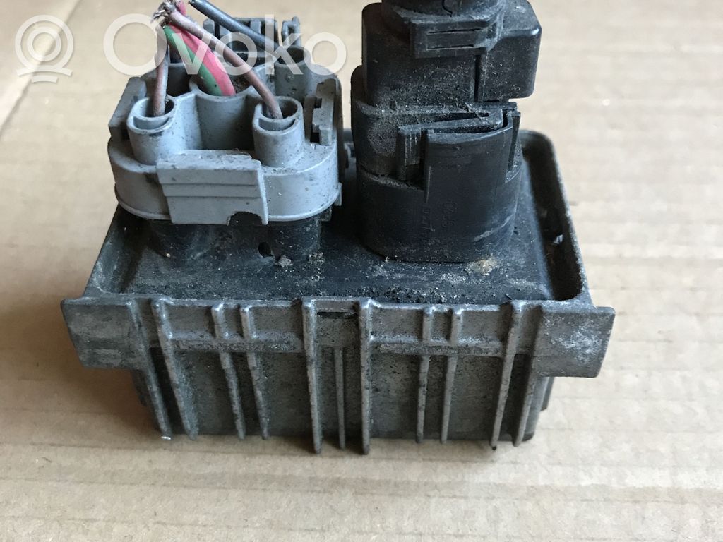 Opel Insignia A Glow plug pre-heat relay 