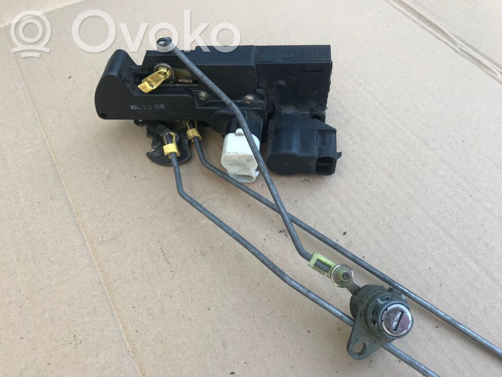 Opel Frontera B Front door lock 