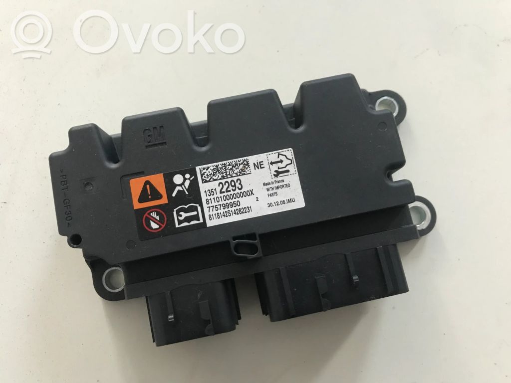 Opel Zafira C Airbag control unit/module 