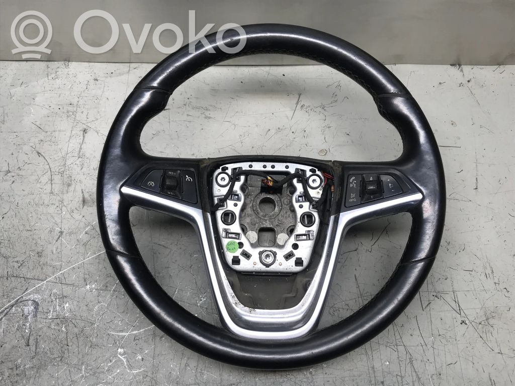 Opel Insignia A Steering wheel 