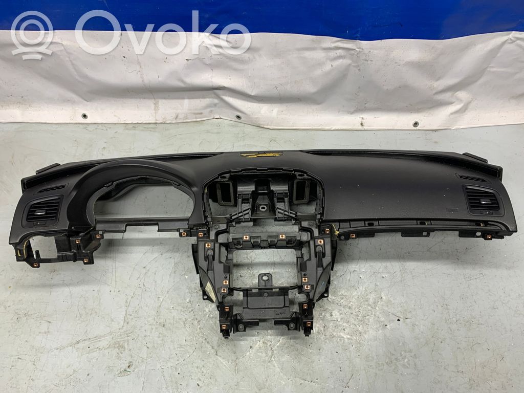 Opel Insignia A Панель 