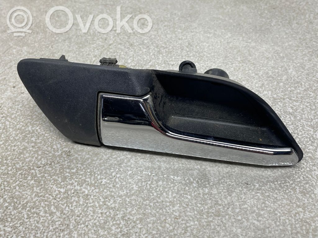 Opel Zafira B Moldura del asa interior de la puerta trasera 