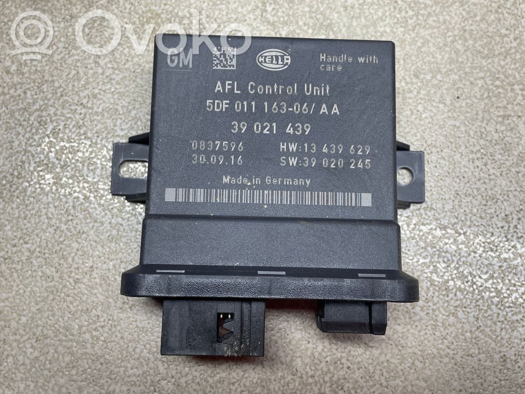 Opel Insignia A Xenon control unit/module 