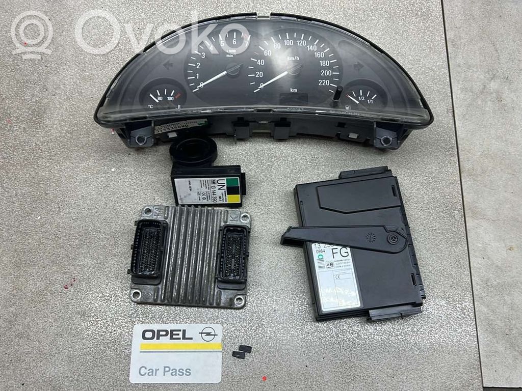 Opel Combo C Kit calculateur ECU et verrouillage 