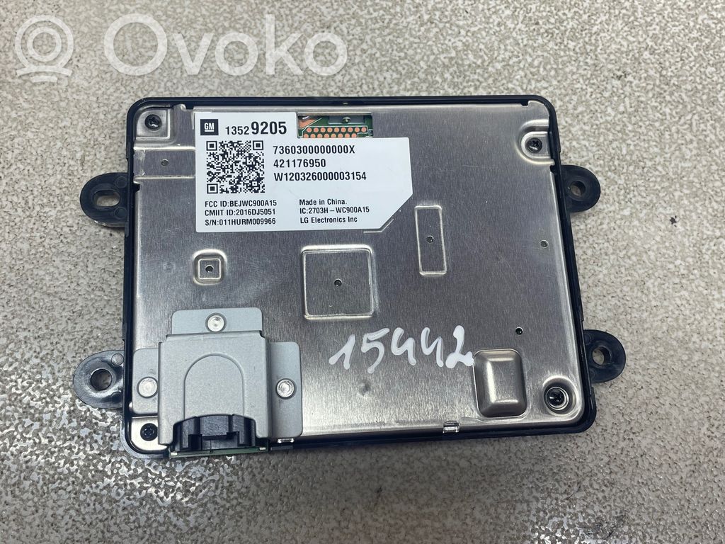 Opel Insignia B Wireless charging module 